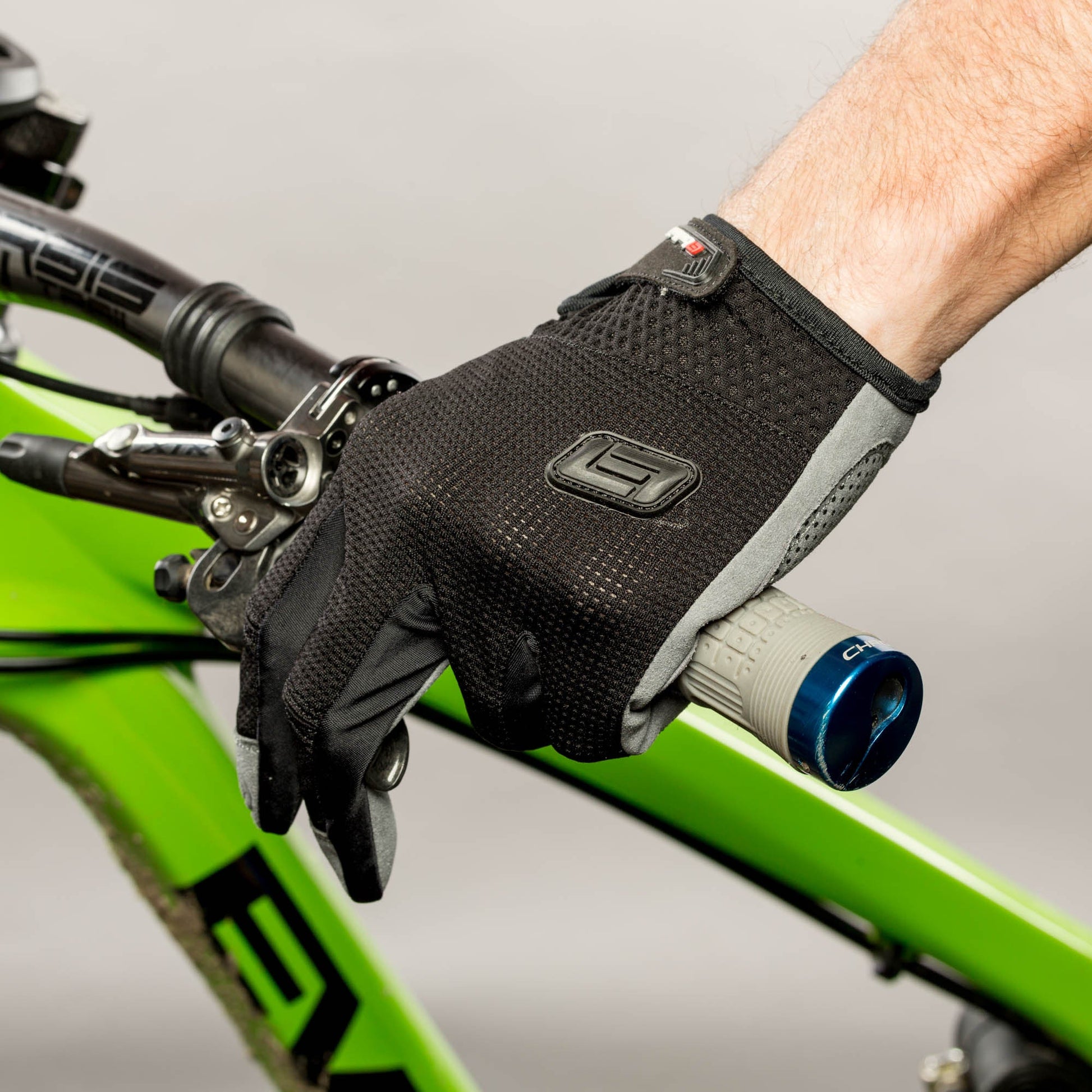 Direct Dial Glove - Bellwether Clothing