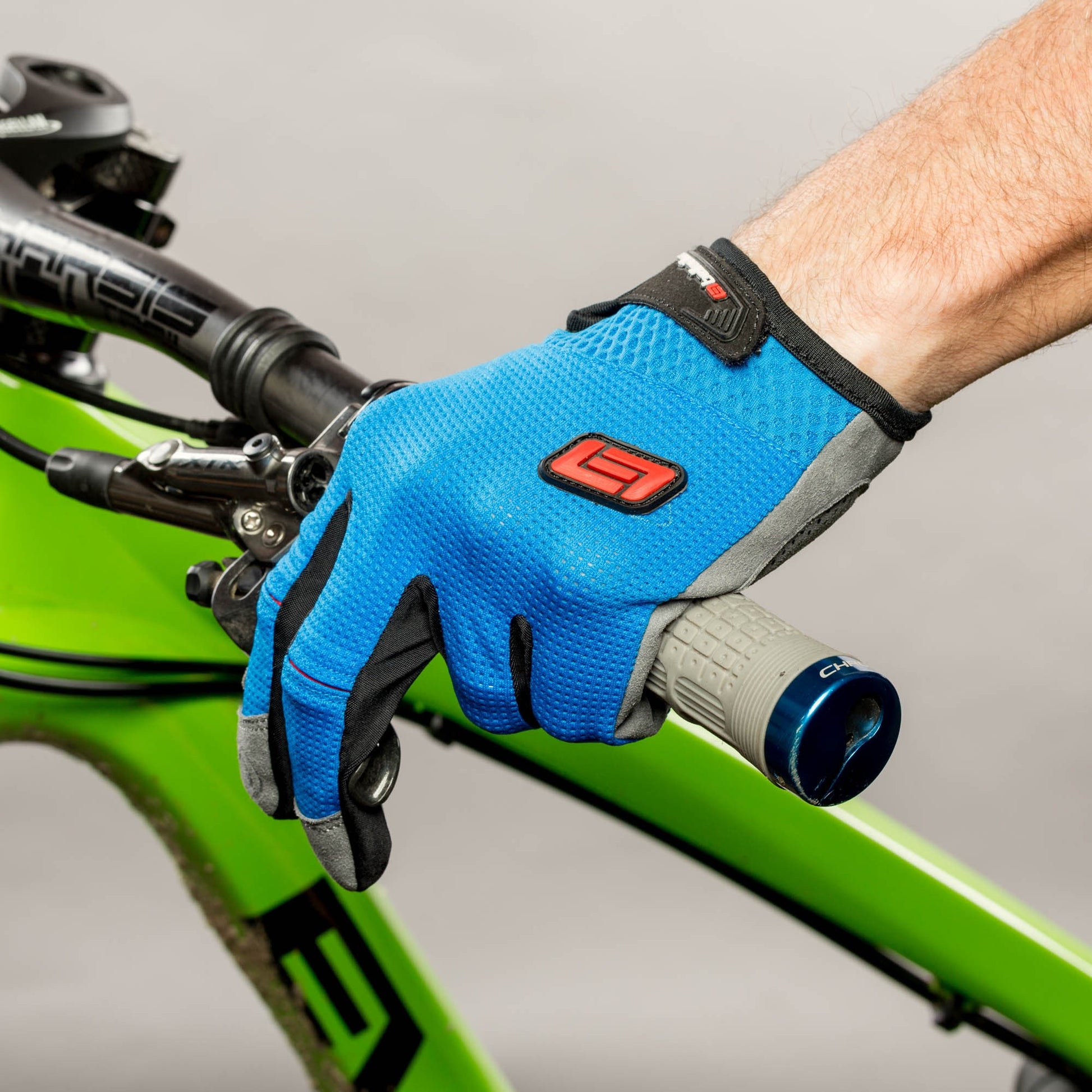 Direct Dial Glove - Bellwether Clothing
